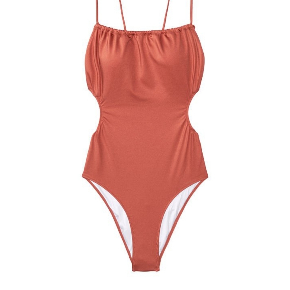 New never worn Victoria's Secret Swimsuit size XL